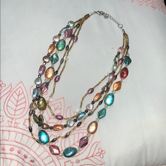 Jewelry - Beautiful beaded Necklace with teals and pinks